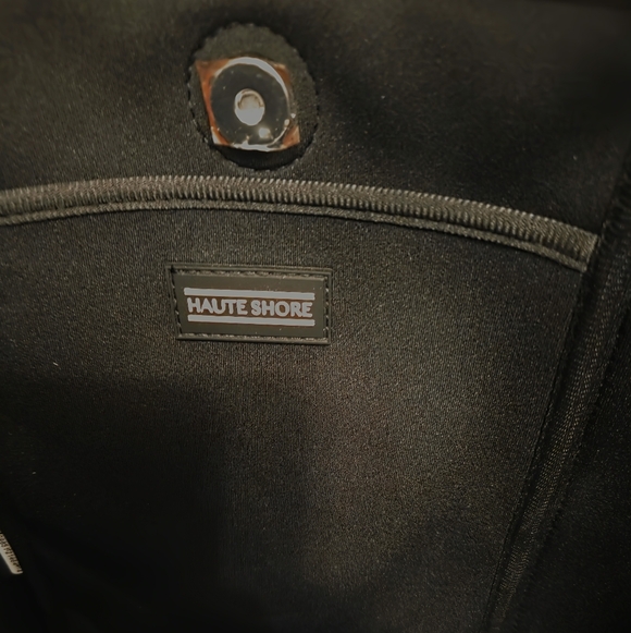 Haute Shore Greyson York Tote - Picture 5 of 6